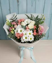 Букет цветов из:  Розы, Лизиантусы и Хризантемы #REPLACE_PRED# Поселке дома отдыха Бекасово