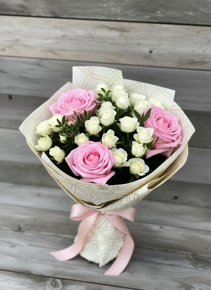 Букет цветов из: Розы в Поселке дома отдыха Бекасово