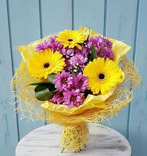 Букет цветов из:  Хризантемы и Герберы #REPLACE_PRED# Поселке дома отдыха Бекасово