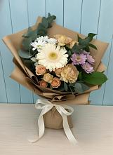 Букет цветов из:  Герберы и Хризантемы в Поселке дома отдыха Бекасово