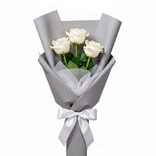 Букет 3 белые розы в Поселке дома отдыха Бекасово