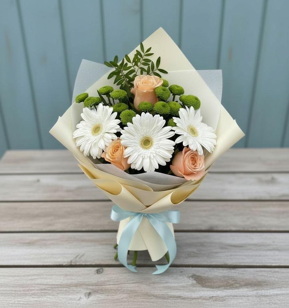 Букет цветов из: Герберы, Розы и Хризантемы в Поселке дома отдыха Бекасово