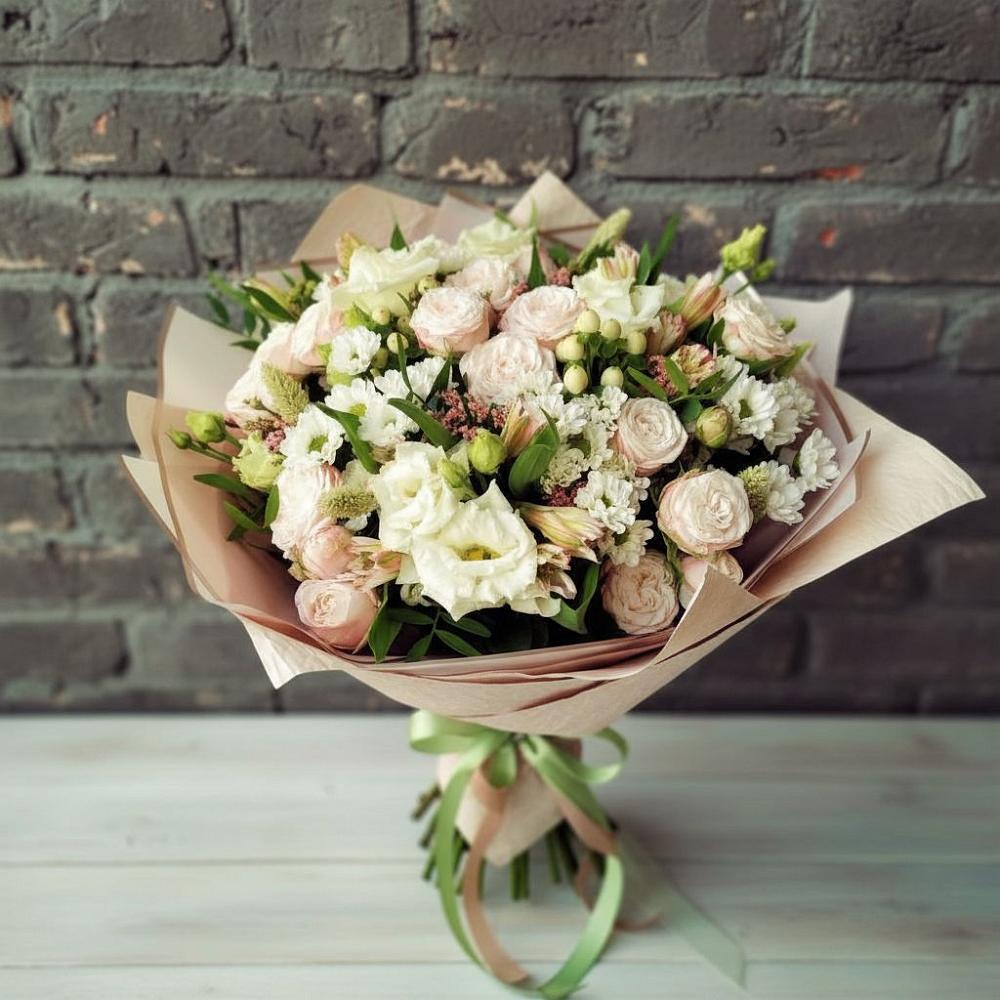 Букет цветов из: Альстромерии, Розы и Хризантемы в Поселке дома отдыха Бекасово