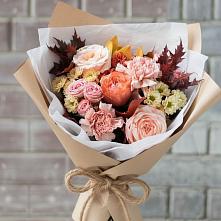 Букет цветов из:  Гвоздики, Хризантемы и Розы в Поселке дома отдыха Бекасово