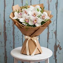 Букет цветов из:  Орхидеи и Розы #REPLACE_PRED# Поселке дома отдыха Бекасово